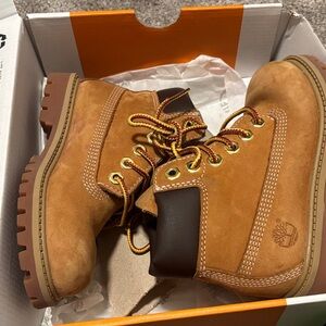 Timberland Brown Leather Boots with Yellow Laces